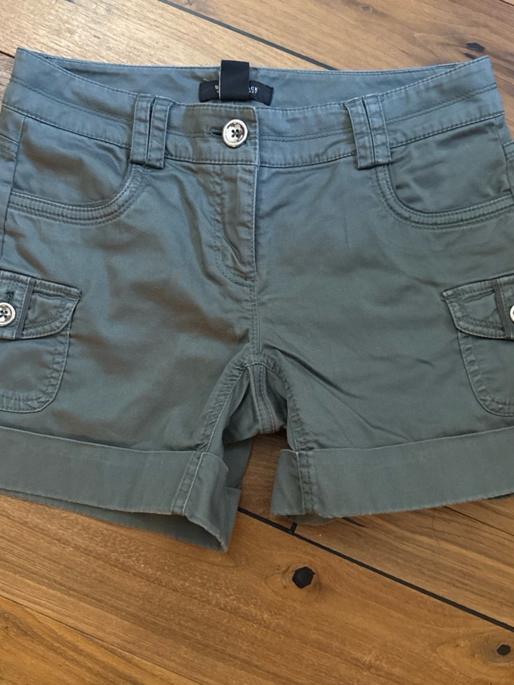 White House Black Market Olive Shorts Sz 0